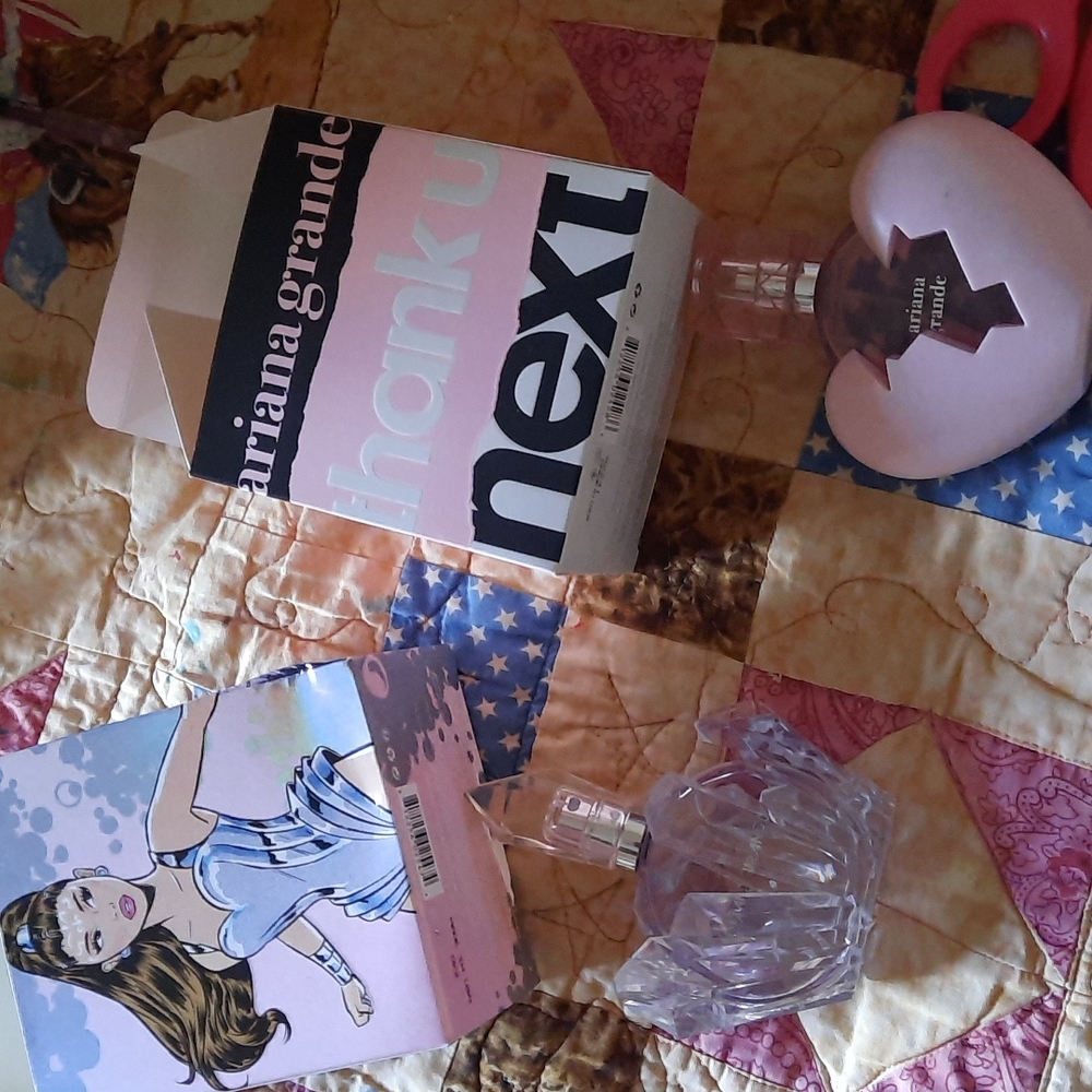 tu,n & R.E.M BOTTLES &B OXES